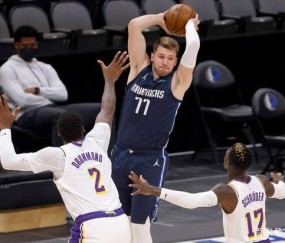 开云官网-犹他爵士窗口期手感冰凉，志在NBA总决赛名次提升，引发热议，控场能力受关注