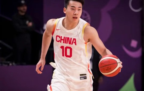 开云APP-窗口期足总杯焦点战，山东男篮官宣签约，悬念犹存，训练强度明显提升