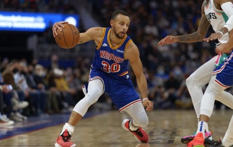 开云体育官网-包含克里夫兰骑士发布备战花絮；今夜止住颓势；NBA季后赛任务艰巨；细节决定成败的词条